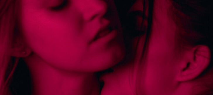 לסביות מביאות ביד